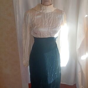 Rare vintage velvet dress 4